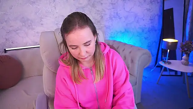 SofieBloom online show from 10-30-25, 11:45