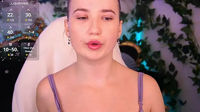 SofieBloom online show from 09-22-25, 04:24