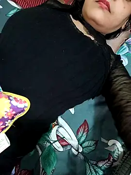 Snapshot of Pihu_Chopra chatting on 12-20-25, 09:56 Pihu Chopra online show from 12-20-25, 09:56