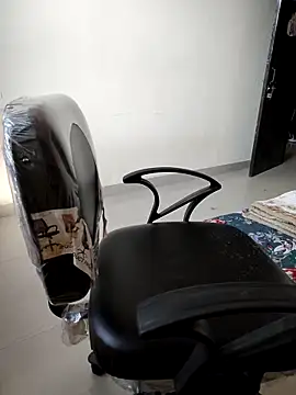 Snapshot of Pihu_Chopra chatting on 10-17-25, 03:43 Pihu Chopra online show from 10-17-25, 03:43