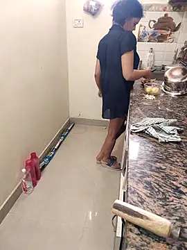 Snapshot of Pihu_Chopra chatting on 09-21-25, 03:33 Pihu Chopra online show from 09-21-25, 03:33