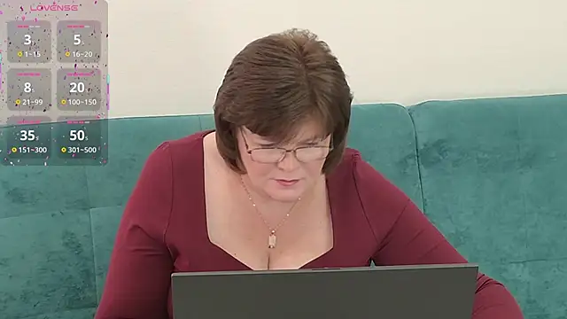 Snapshot of Sandra_Sunrise chatting on 10-10-25, 08:59 Sandra Sunrise online show from 10-10-25, 08:59