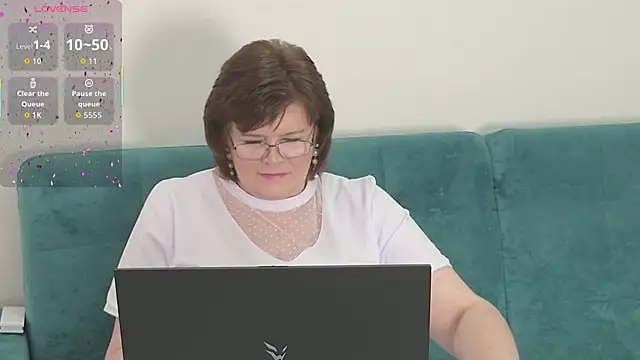 Snapshot of Sandra_Sunrise chatting on 09-21-25, 09:03 Sandra Sunrise online show from 09-21-25, 09:03