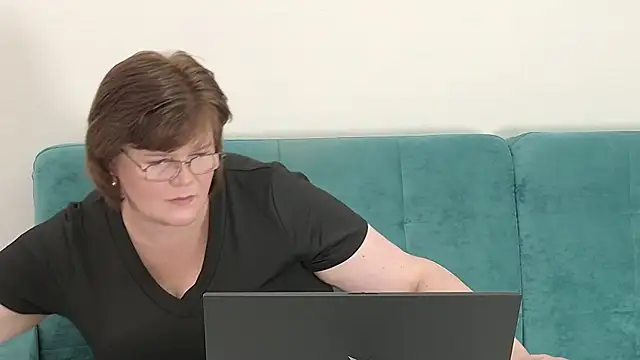 Snapshot of Sandra_Sunrise chatting on 09-27-25, 09:37 Sandra Sunrise online show from 09-27-25, 09:37