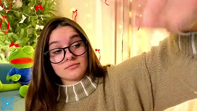 chloemilka online show from 12-19-25, 05:59