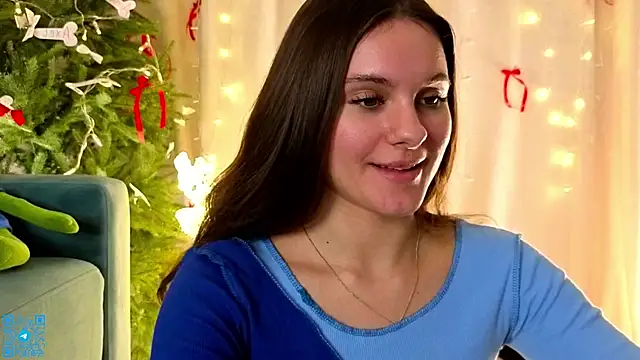 chloemilka online show from 12-20-25, 07:17