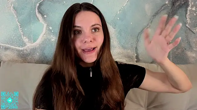 chloemilka online show from 04-18-26, 05:15