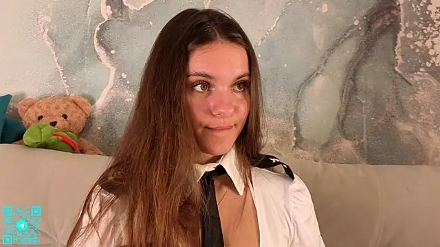 chloemilka online show from 07-11-26, 05:13