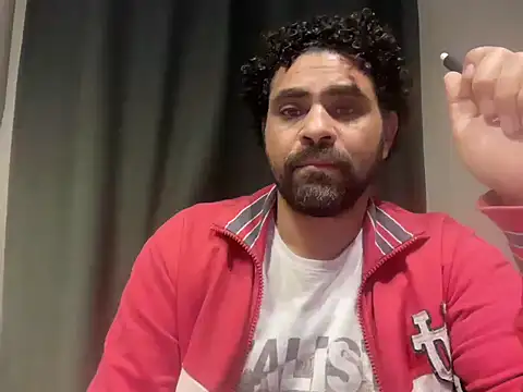 Snapshot of curiousxs chatting on 03-28-26, 12:55 curiousxs online show from 03-28-26, 12:55