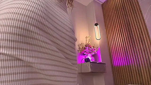 biancaa 18 online show from 04-13-26, 07:40