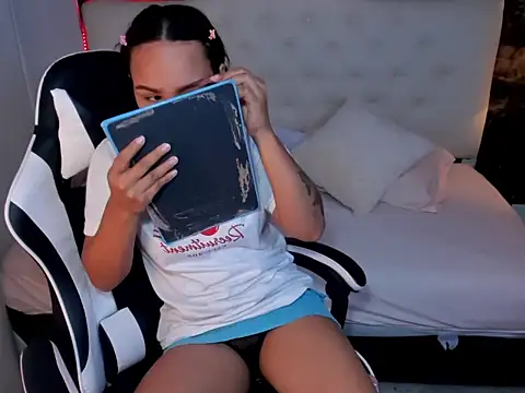 salome rojas  online show from 01-14-26, 08:12