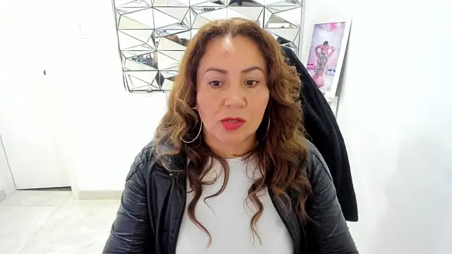 camixxx m online show from 04-17-26, 01:25