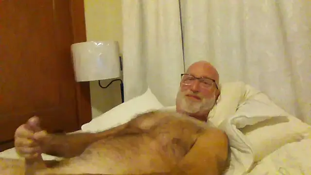 Snapshot of wolfi867 chatting on 09-22-25, 11:38 wolfi867 online show from 09-22-25, 11:38