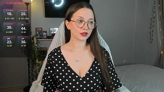 Snapshot of wwow_meow chatting on 02-17-26, 12:52 wwow meow online show from 02-17-26, 12:52