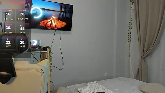 Snapshot of wwow_meow chatting on 02-15-26, 03:55 wwow meow online show from 02-15-26, 03:55