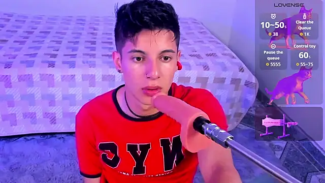 Snapshot of YEICK-17 chatting on 10-31-25, 01:24 YEICK-17 online show from 10-31-25, 01:24