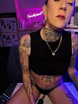Snapshot of sarahpearlx chatting on 04-19-26, 09:17 sarahpearlx online show from 04-19-26, 09:17