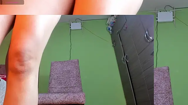 hot Dariana pantyhose online show from 11-22-25, 02:38