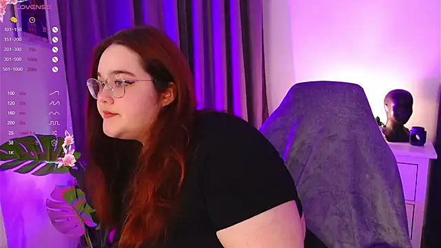 Neko Moor online show from 11-28-25, 08:42