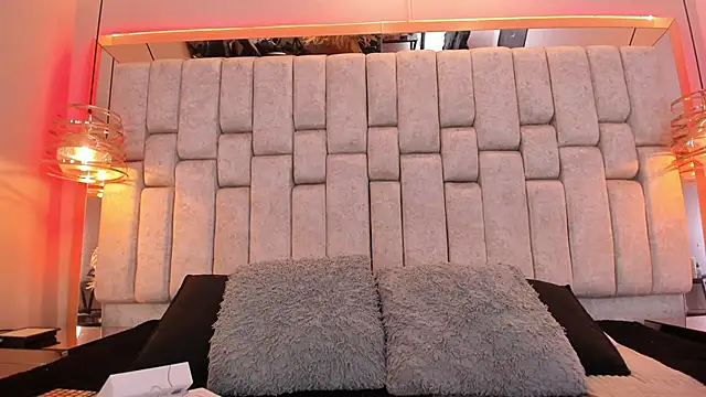 LissyConan online show from 10-31-25, 09:00