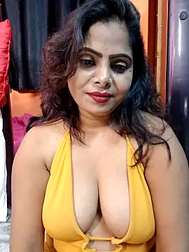 Snapshot of horny_ria123 chatting on 10-18-25, 06:32 horny ria123 online show from 10-18-25, 06:32