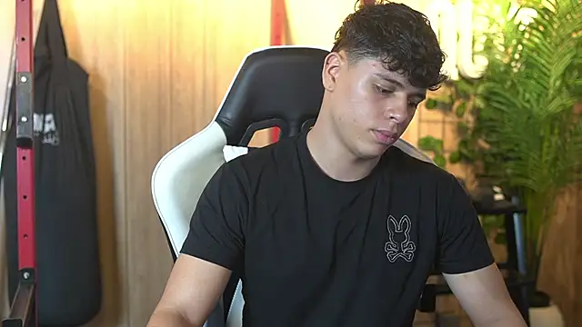 Ethan occonor online show from 11-25-25, 12:44