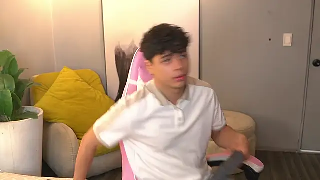 Ethan occonor online show from 09-18-25, 01:14