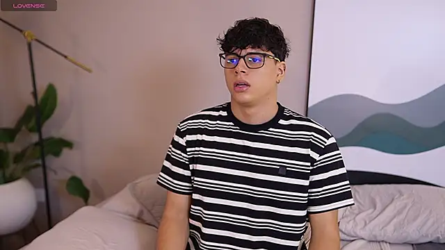 Ethan occonor online show from 10-11-25, 06:42