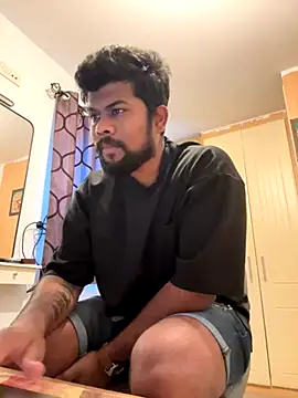 Snapshot of CrazyShashank chatting on 09-30-25, 07:03 CrazyShashank online show from 09-30-25, 07:03