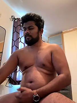 Snapshot of CrazyShashank chatting on 10-05-25, 11:01 CrazyShashank online show from 10-05-25, 11:01