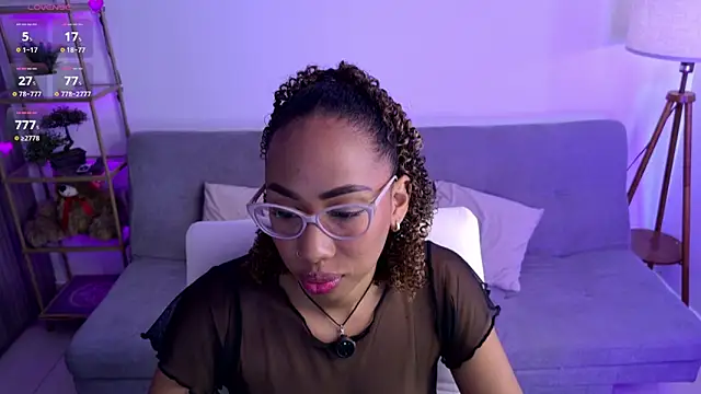 Snapshot of i_lulu chatting on 05-07-26, 04:32 i lulu online show from 05-07-26, 04:32