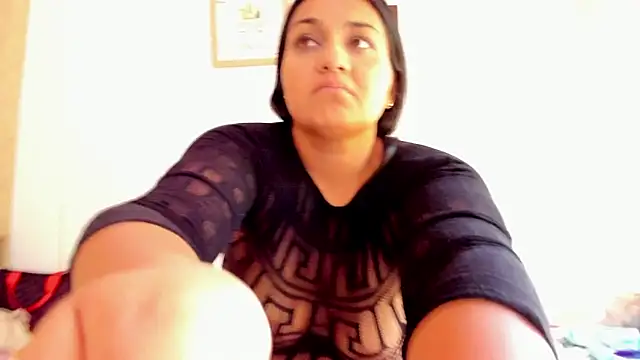 selena jhonson online show from 12-17-25, 02:11