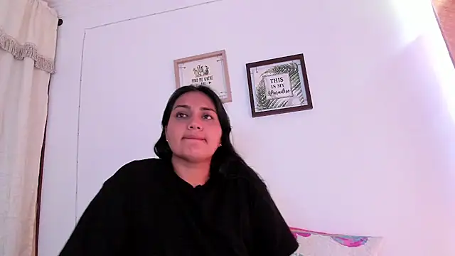 selena jhonson online show from 11-17-25, 01:59