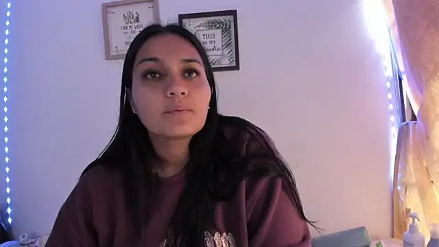 selena jhonson online show from 10-27-25, 02:07