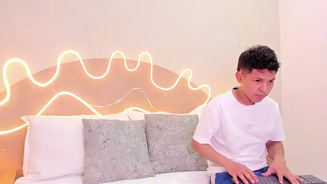 Enrrixxx  online show from 11-05-25, 12:25