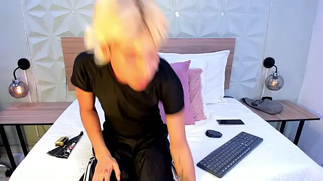 Enrrixxx  online show from 02-09-26, 11:25