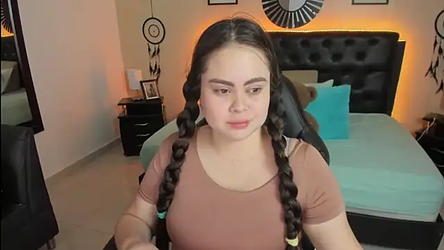 Snapshot of LolaVillalobos chatting on 10-07-25, 01:56 LolaVillalobos online show from 10-07-25, 01:56