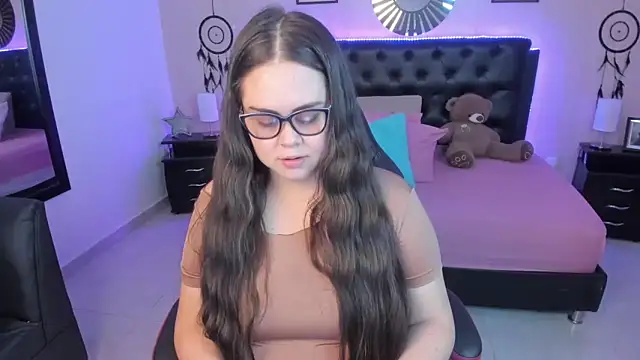 LolaVillalobos online show from 02-20-26, 03:14