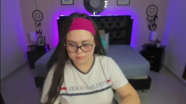 Snapshot of LolaVillalobos chatting on 09-26-25, 11:39 LolaVillalobos online show from 09-26-25, 11:39