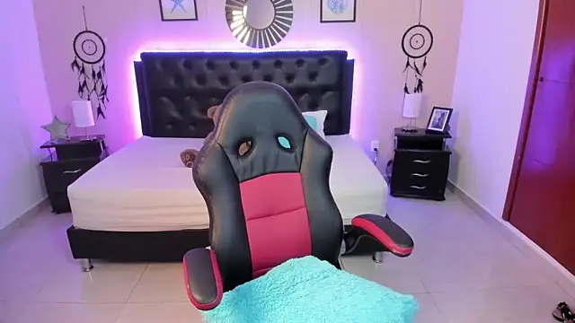 LolaVillalobos online show from 02-09-26, 02:15