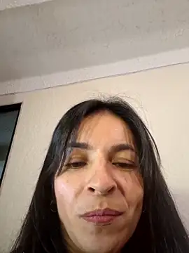 karol rose online show from 10-12-25, 01:40