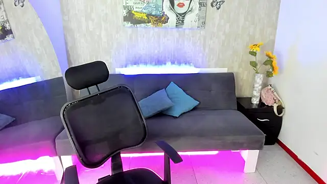 anna moon11 online show from 02-12-26, 05:07