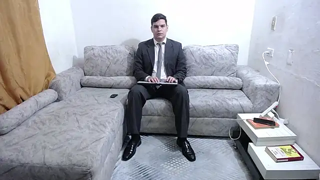 Snapshot of Victor_Maitland chatting on 06-06-26, 03:56 Victor Maitland online show from 06-06-26, 03:56