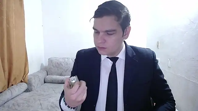 Victor Maitland online show from 04-12-26, 07:50