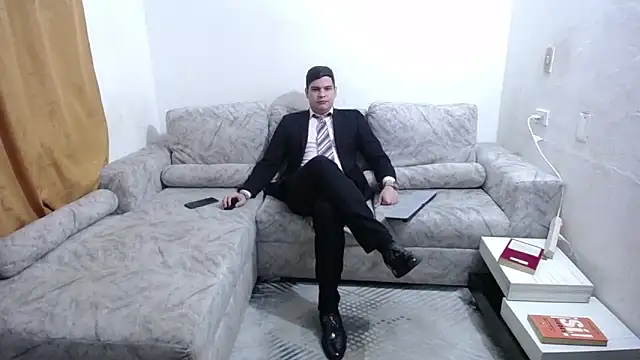 Victor Maitland online show from 06-17-26, 03:50