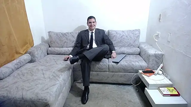 Victor Maitland online show from 10-24-25, 03:38