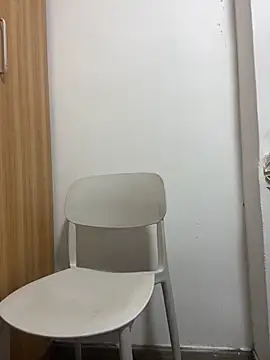 Snapshot of niuniu886 chatting on 03-04-26, 06:32 niuniu886 online show from 03-04-26, 06:32