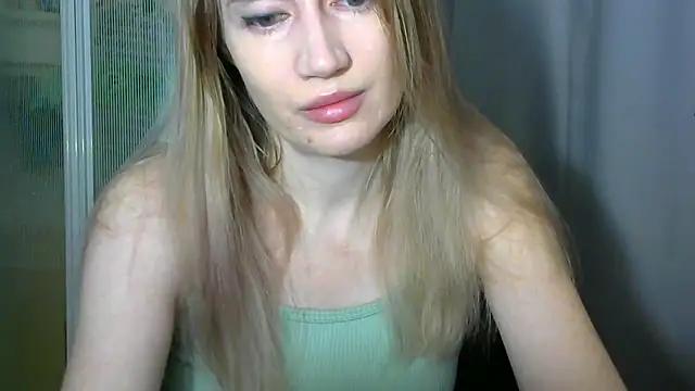 Snapshot of JessFoxxx chatting on 01-18-26, 04:16 JessFoxxx online show from 01-18-26, 04:16