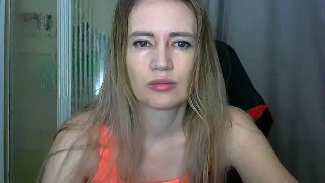 Snapshot of JessFoxxx chatting on 02-02-26, 02:54 JessFoxxx online show from 02-02-26, 02:54