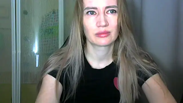 JessFoxxx online show from 03-29-26, 03:52